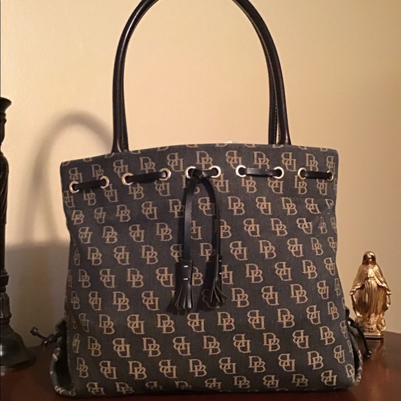 Dooney & Bourke Handbags - Dooney and Bourke Vintage Canvas Tote
